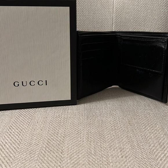 AUTHENTIC GUCCI MARMONT LEATHER BLACK WALLET - Picture 8 of 8